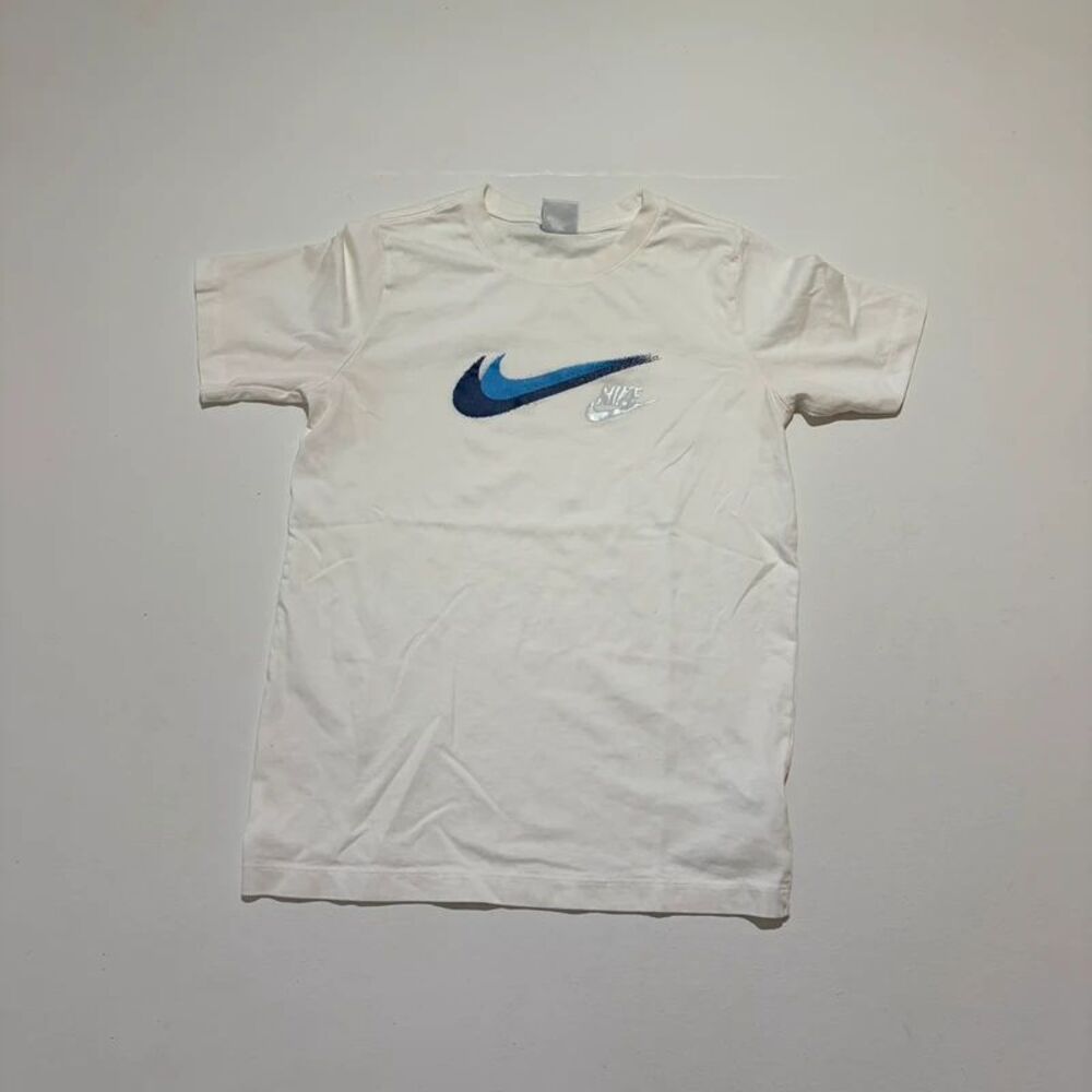 Nike white Graphic Tee Shirt size Youth XL